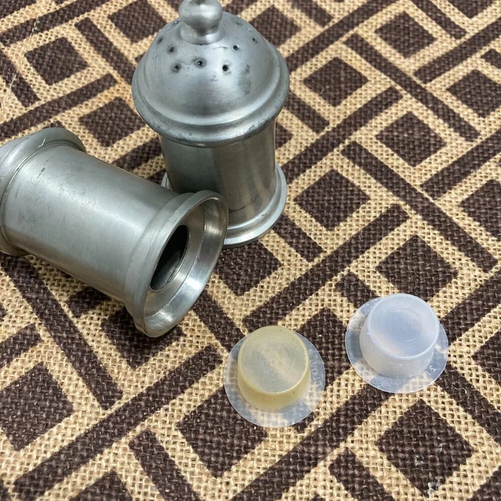 Vintage Clover Pewter Salt & Pepper Shakers Set Retro 3.5